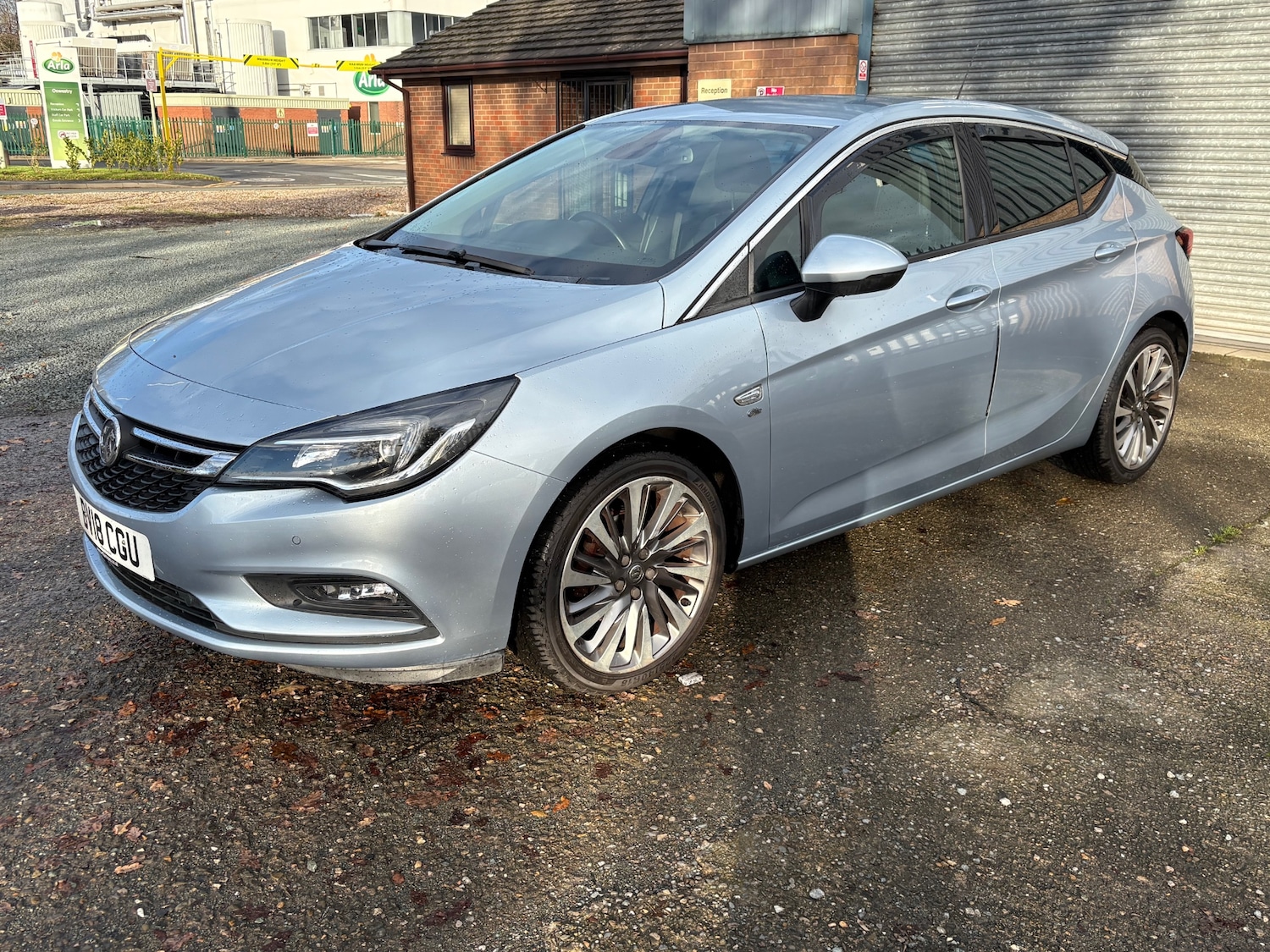 Used Vauxhall Astra 2018 for sale - 76749036: Photo 1
