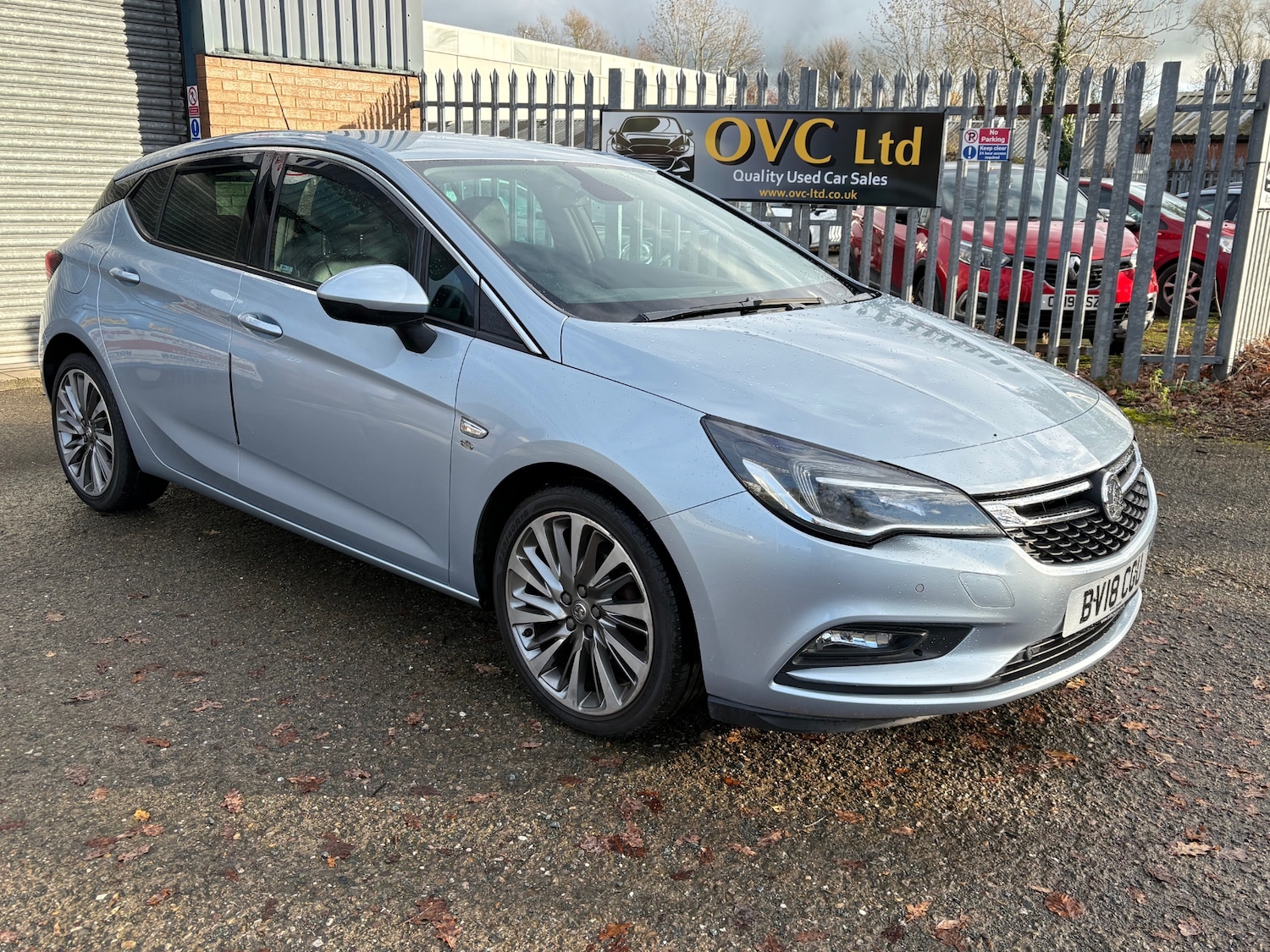 Used Vauxhall Astra 2018 for sale - 76749036: Photo 2