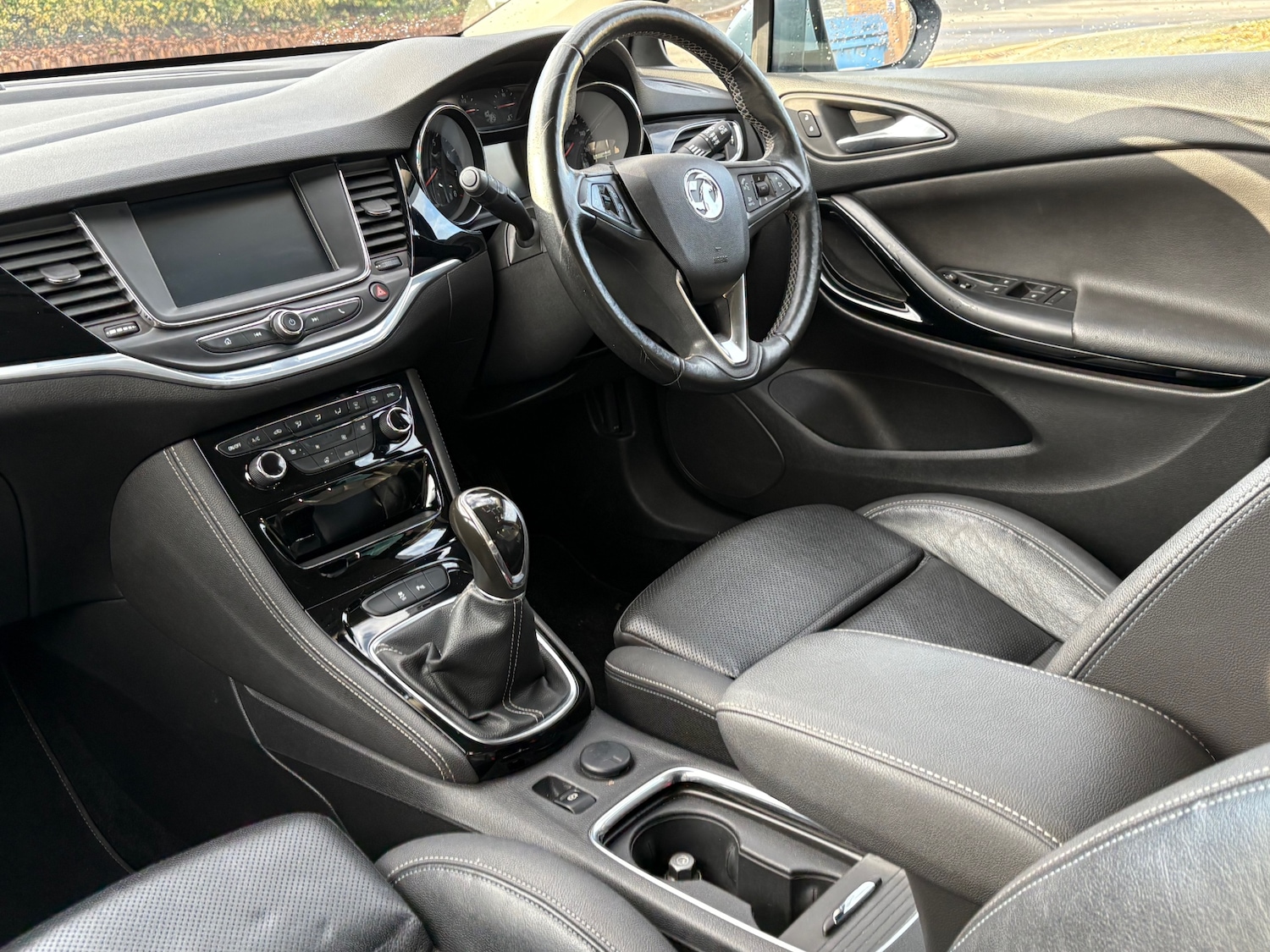 Used Vauxhall Astra 2018 for sale - 76749036: Photo 38