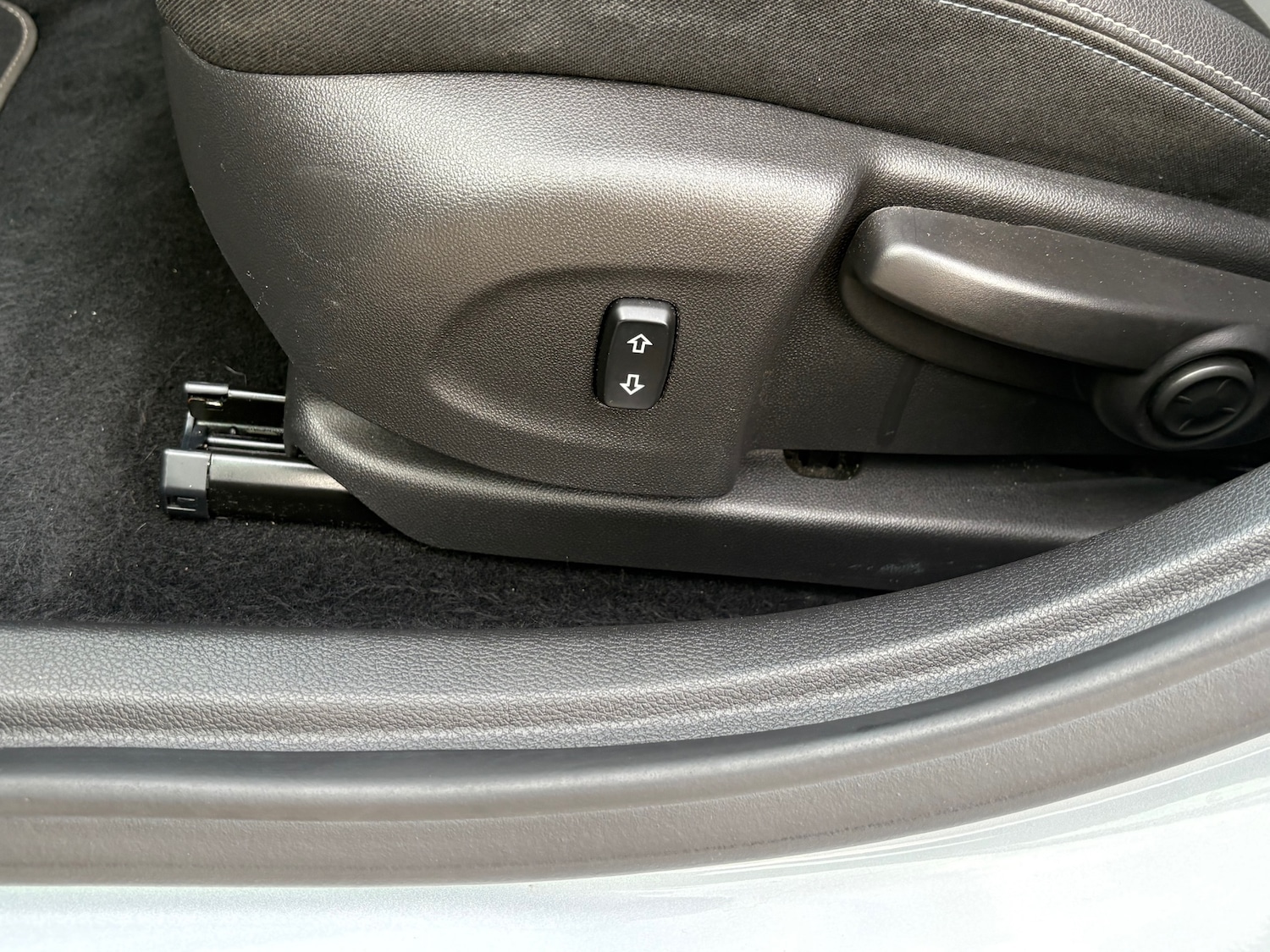 Used Vauxhall Astra 2018 for sale - 76749036: Photo 61