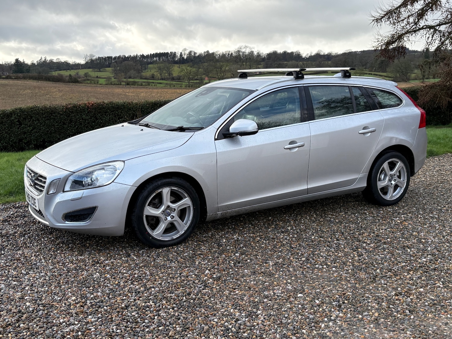 Used Volvo V60 2011 for sale - 77629139: Photo 11