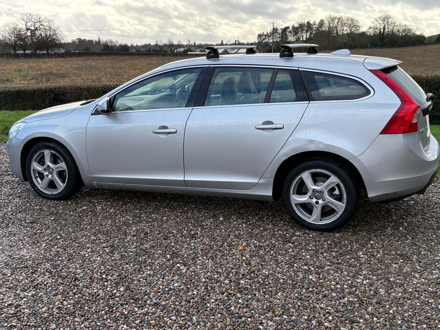 Used Volvo V60 2011 for sale - 77629139: Photo 27