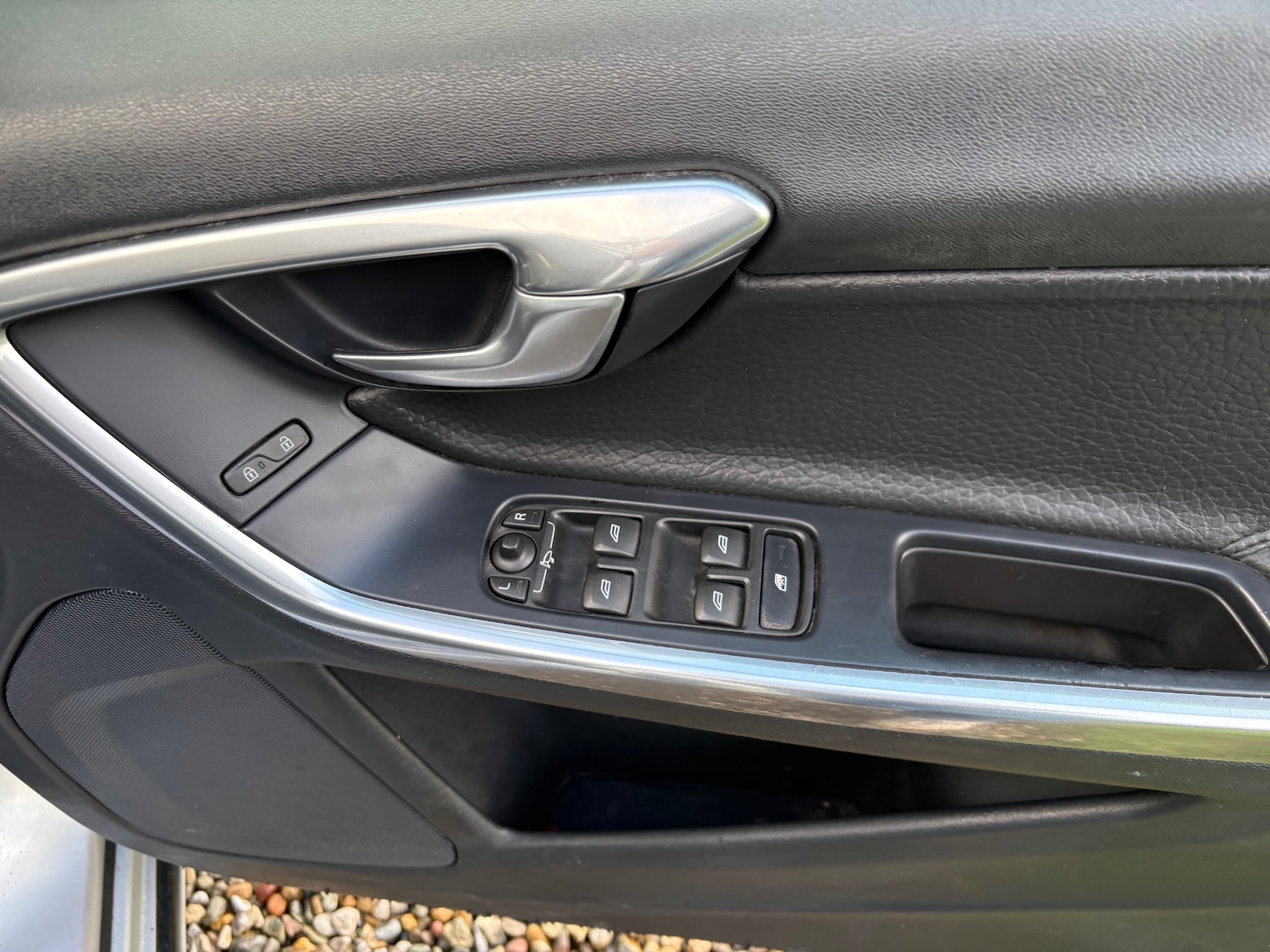 Used Volvo V60 2011 for sale - 77629139: Photo 33