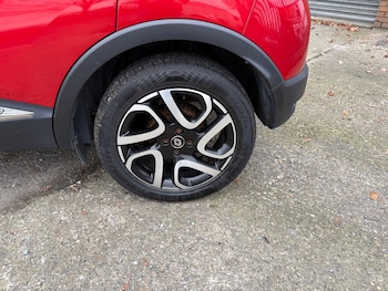 Used Renault Captur 2019 for sale - 77063234: Photo