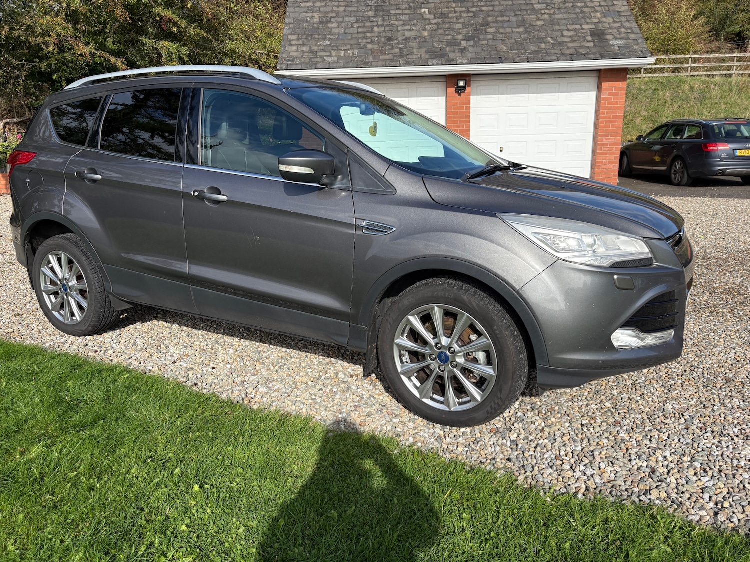 Used Ford Kuga 2014 for sale - 76171606: Photo 2