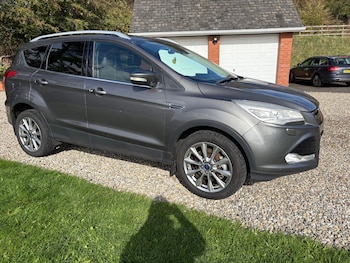Used Ford Kuga 2014 for sale - 76171606: Photo 2