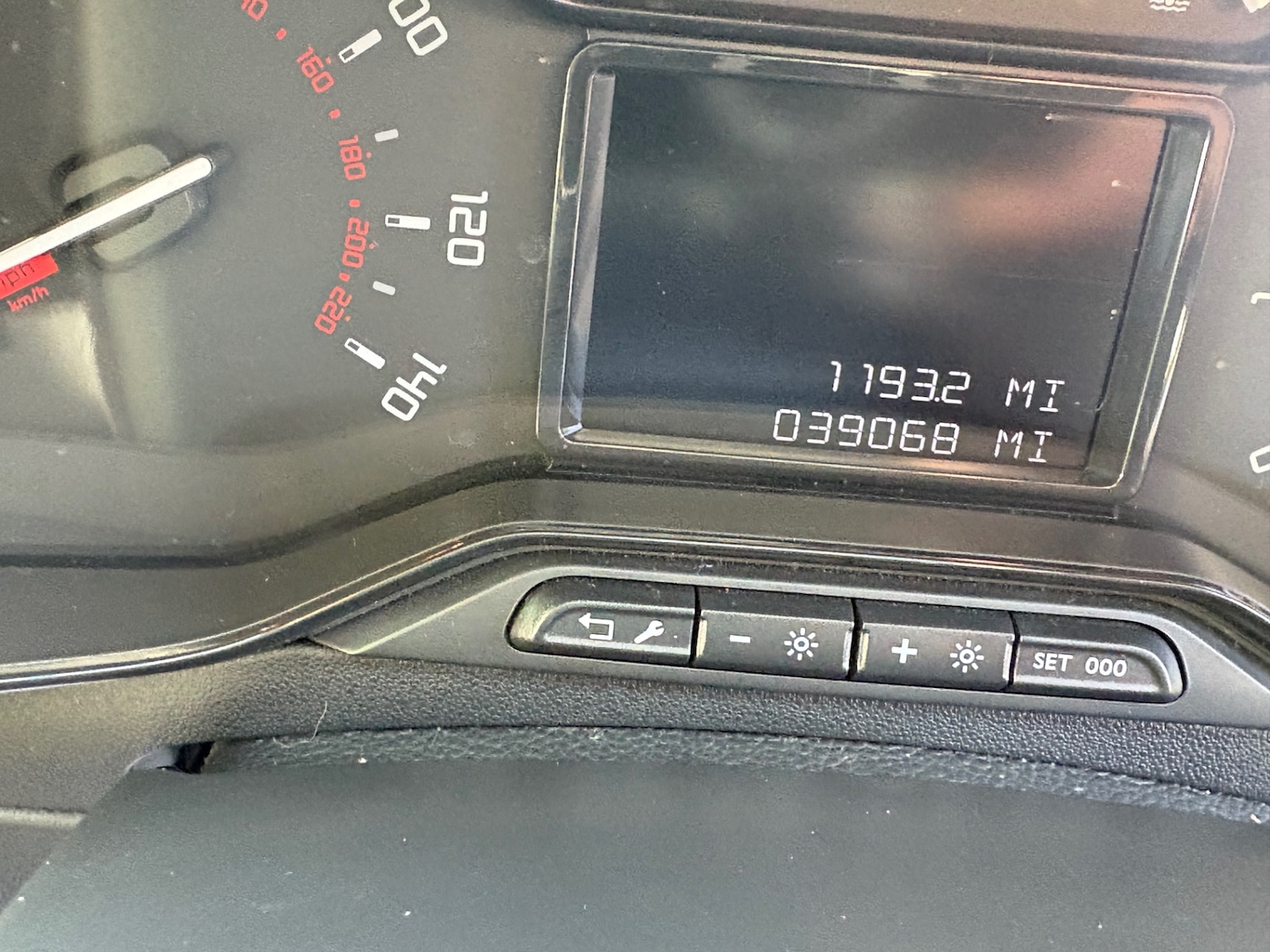 Used Citroen C3 2017 for sale - 76232622: Photo 3