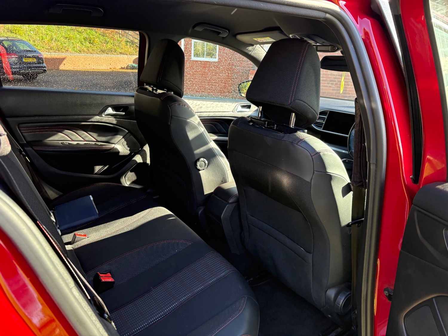 Used Peugeot 308 2015 for sale - 76364898: Photo 15