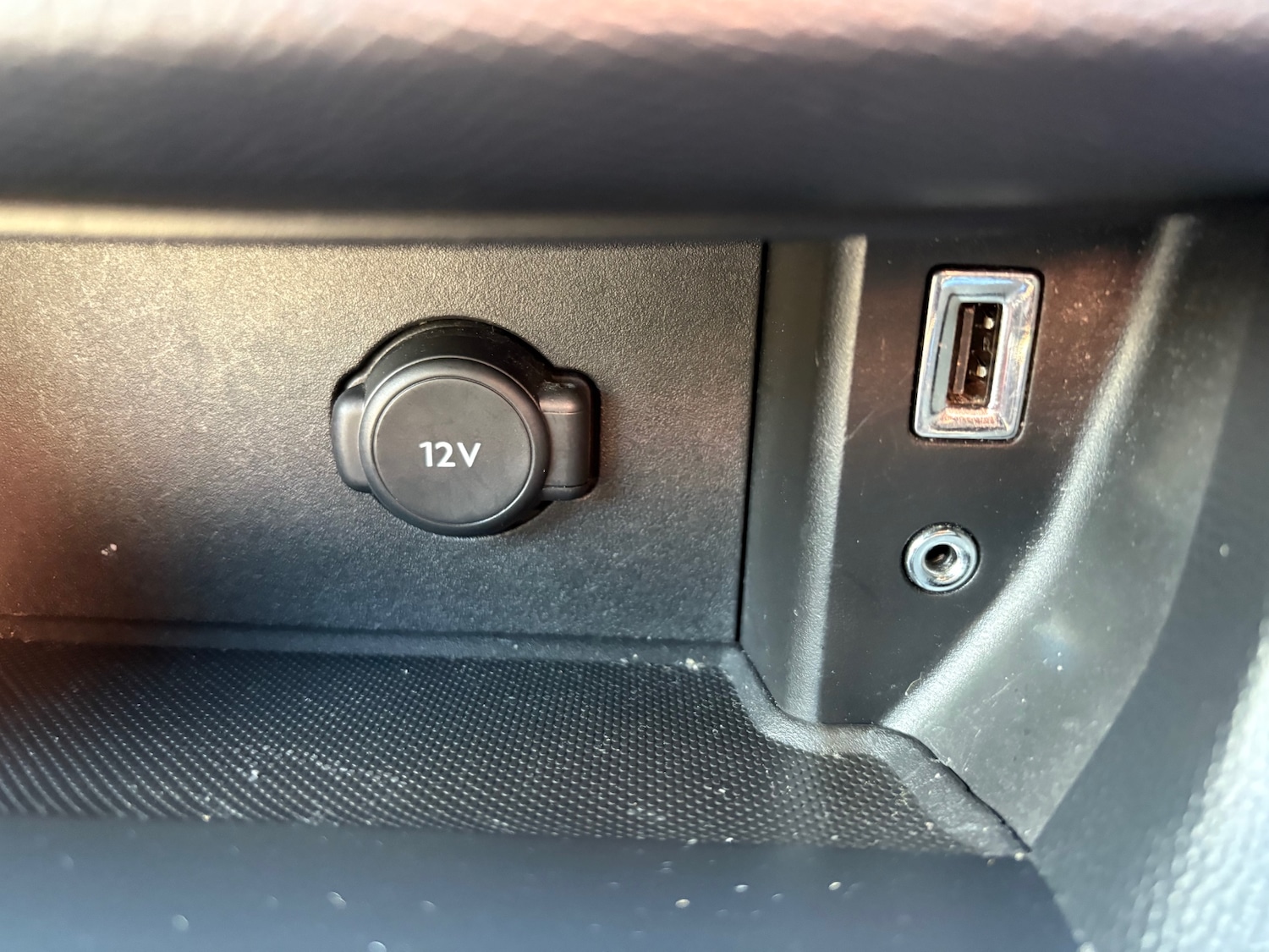 Used Peugeot 308 2015 for sale - 76364898: Photo 41