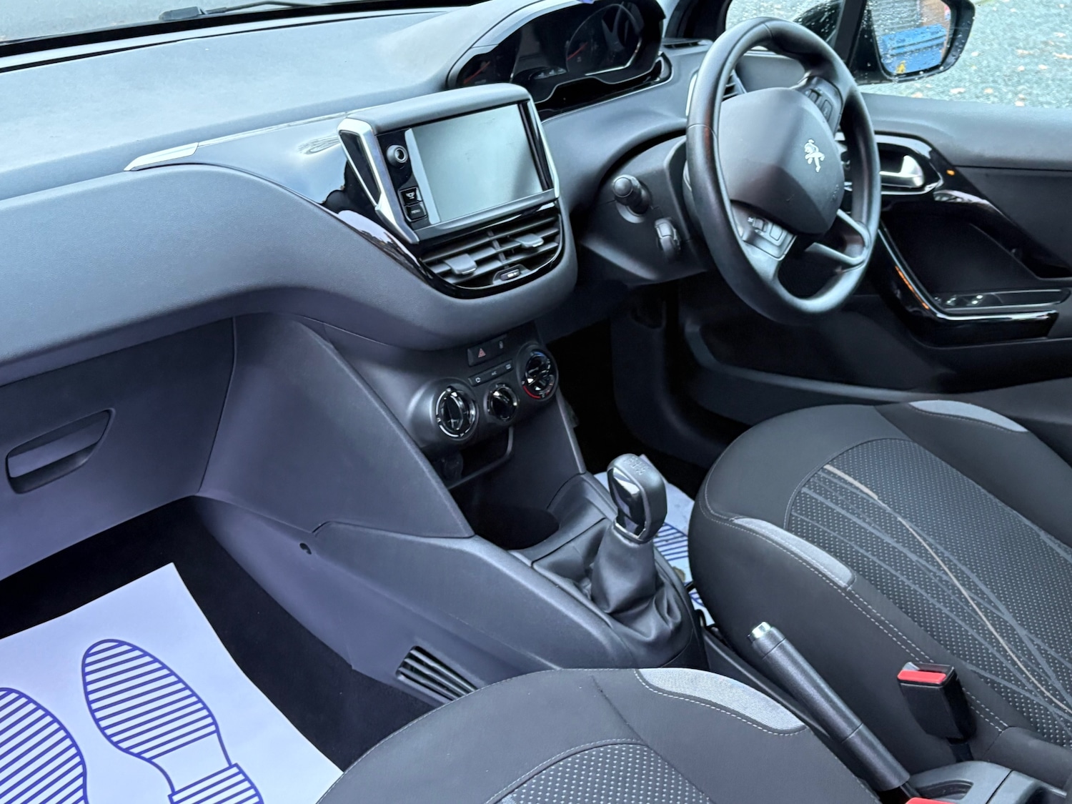 Used Peugeot 208 2012 for sale - 76664311: Photo 17