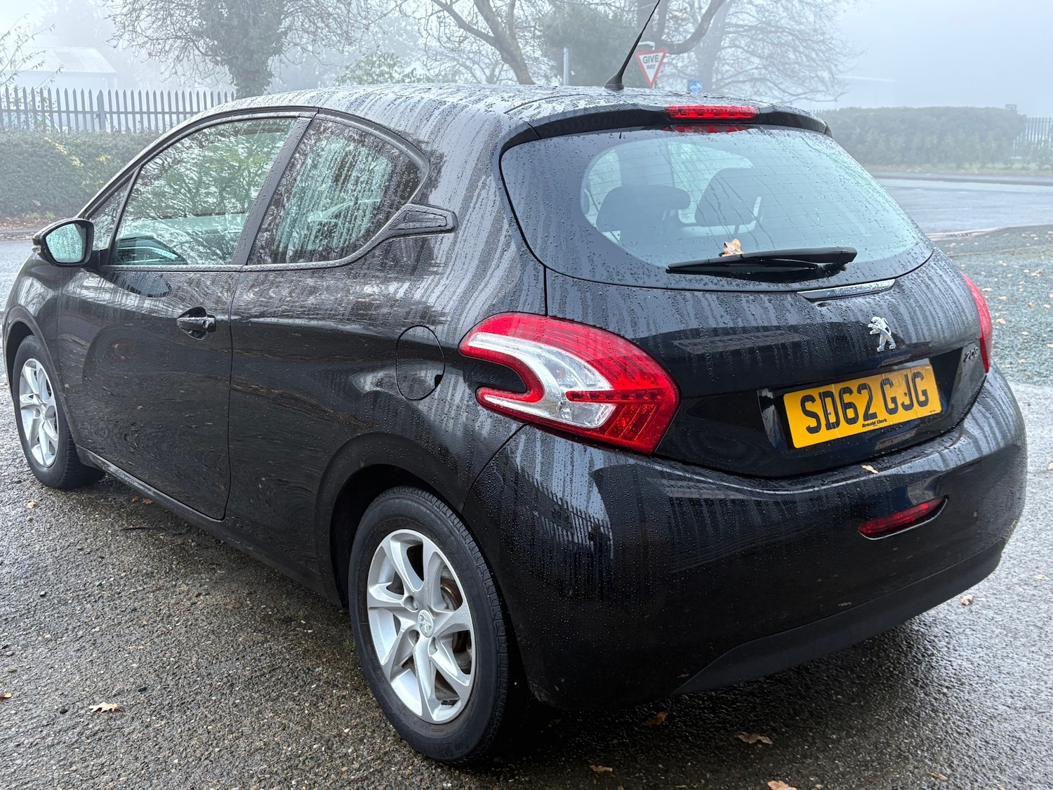 Used Peugeot 208 2012 for sale - 76664311: Photo 21