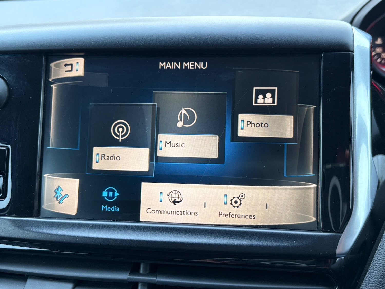 Used Peugeot 208 2012 for sale - 76664311: Photo 30