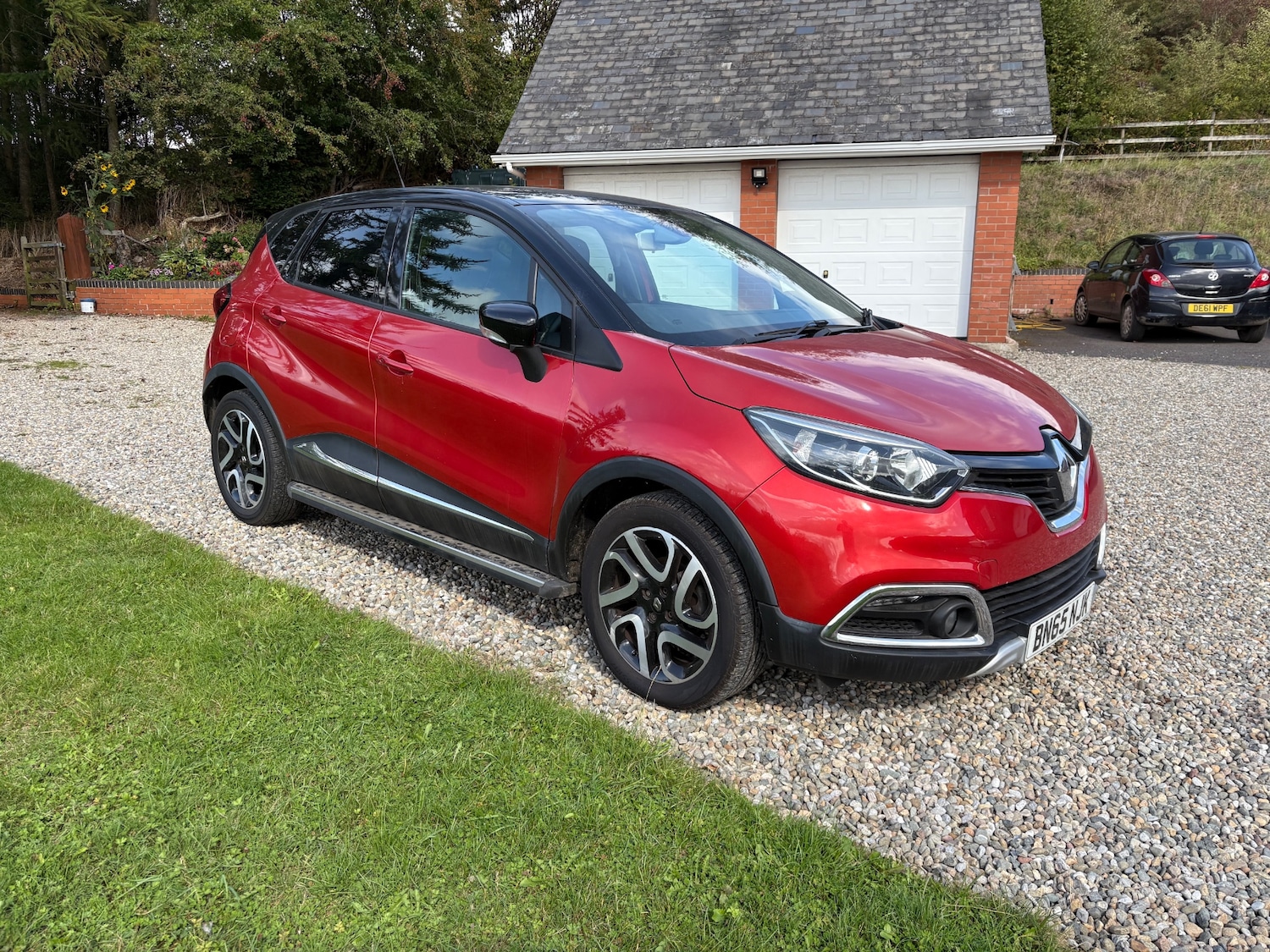 Used Renault Captur 2015 for sale - 76017409: Photo 1