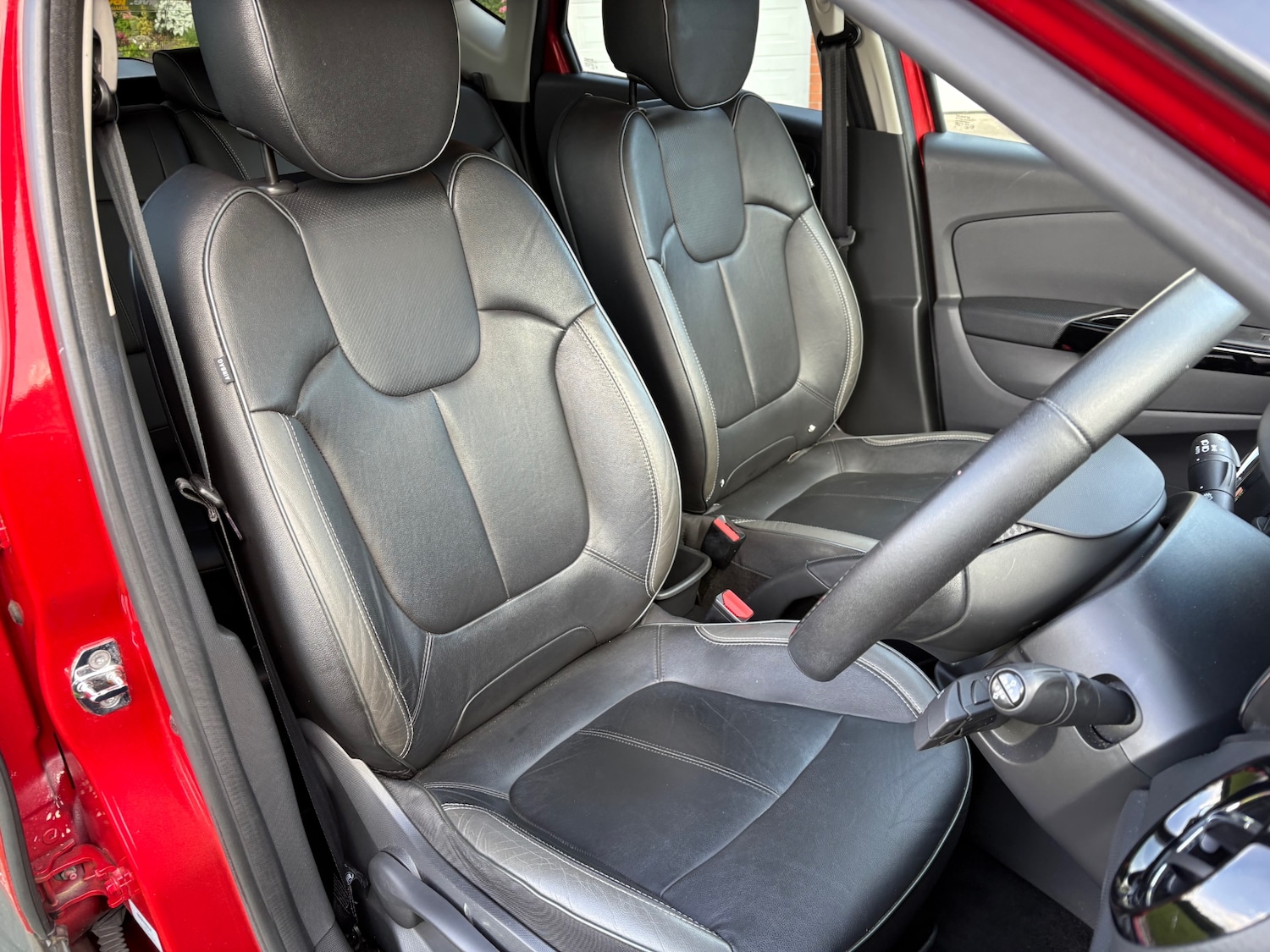 Used Renault Captur 2015 for sale - 76017409: Photo 3