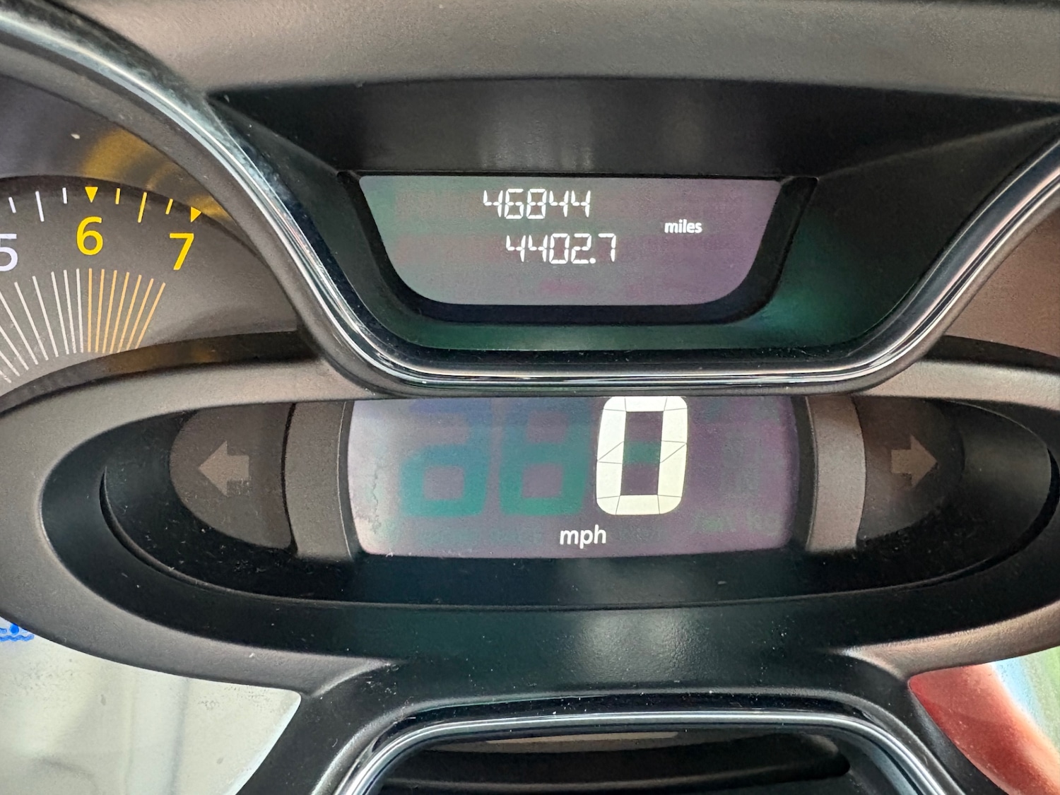 Used Renault Captur 2015 for sale - 76017409: Photo 30