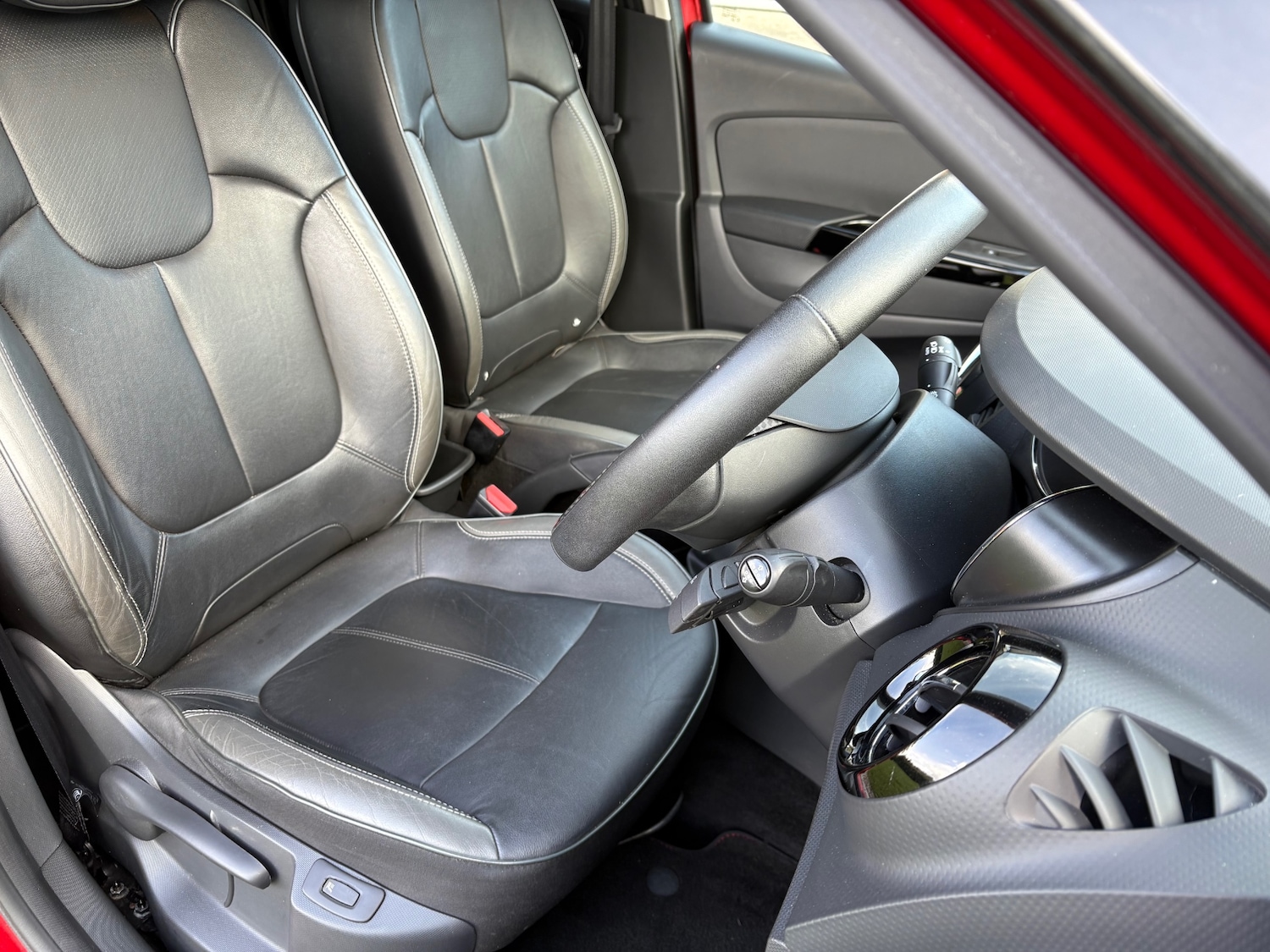 Used Renault Captur 2015 for sale - 76017409: Photo 31