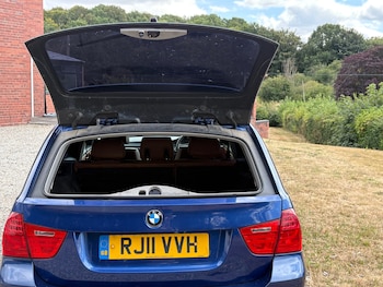 Used BMW 3 Series 2011 for sale - 79416920: Photo
