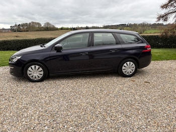 Used Peugeot 308 2014 for sale - 77819109: Photo