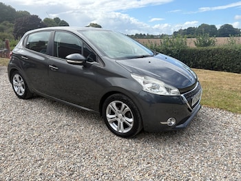 Used Peugeot 208 2013 for sale - 75689927: Photo