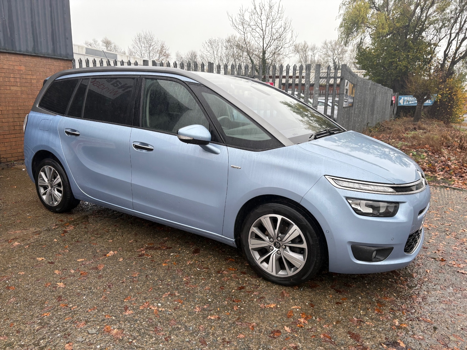 Used Citroen C4 Grand Picasso 2014 for sale - 76588687: Photo 2