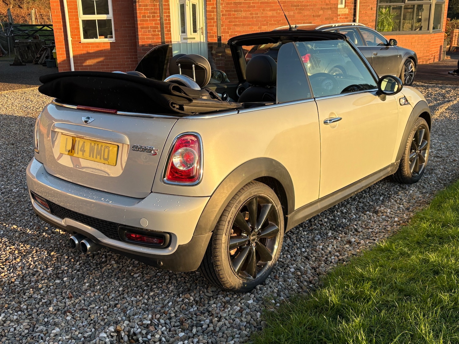 Used MINI Convertible 2014 for sale - 76626757: Photo 14