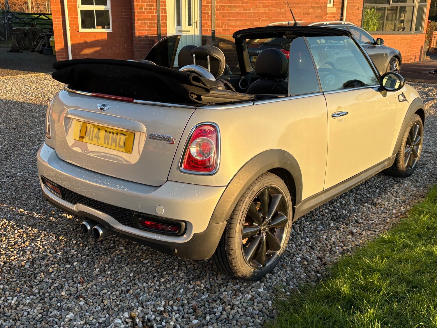 Used MINI Convertible 2014 for sale - 76626757: Photo 37