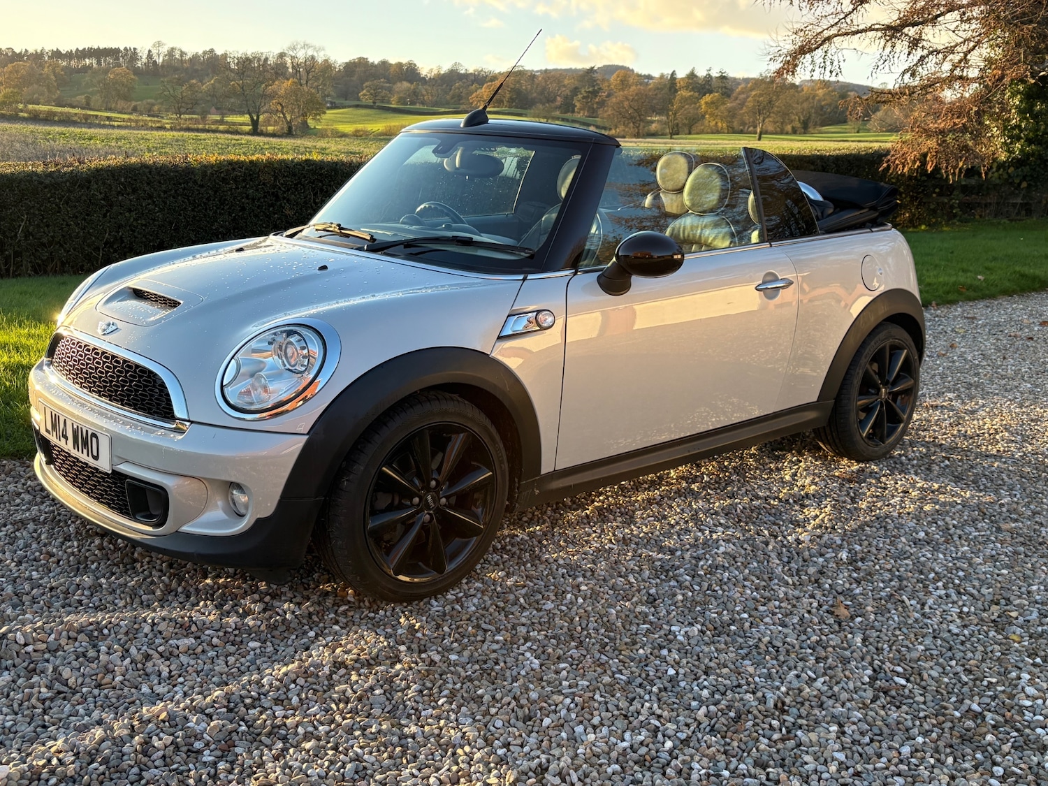 Used MINI Convertible 2014 for sale - 76626757: Photo 4