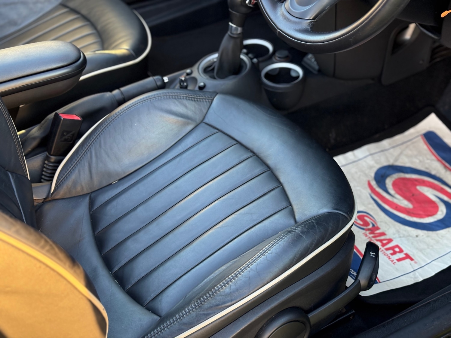 Used MINI Convertible 2014 for sale - 76626757: Photo 5