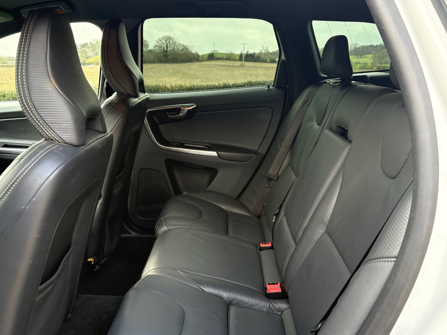 Used Volvo XC60 2013 for sale - 77640335: Photo 43