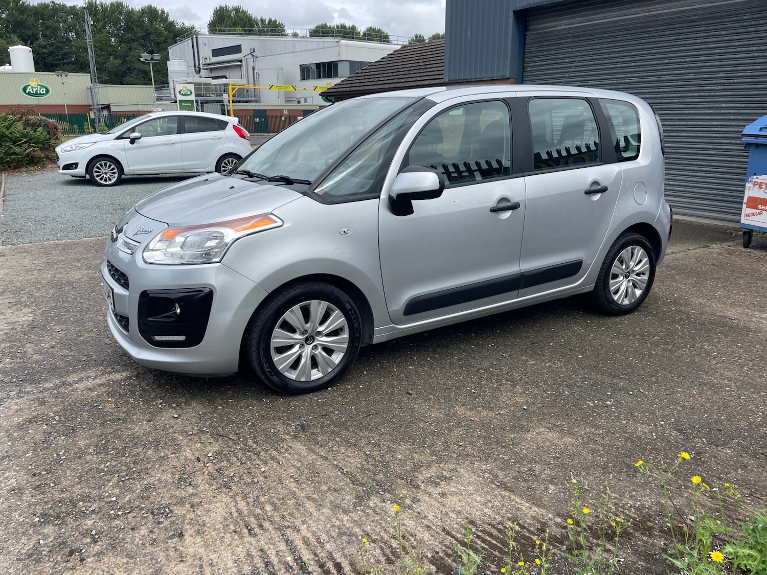 Vehicle 41