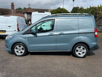 Used Ford Transit Courier 2019 for sale - 79675526: Photo