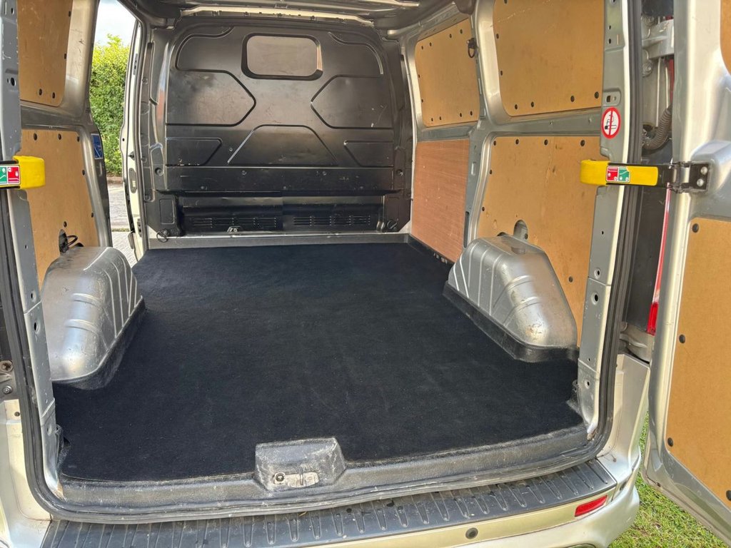 Used Ford Transit Custom 2015 for sale - 77680676: Photo 6