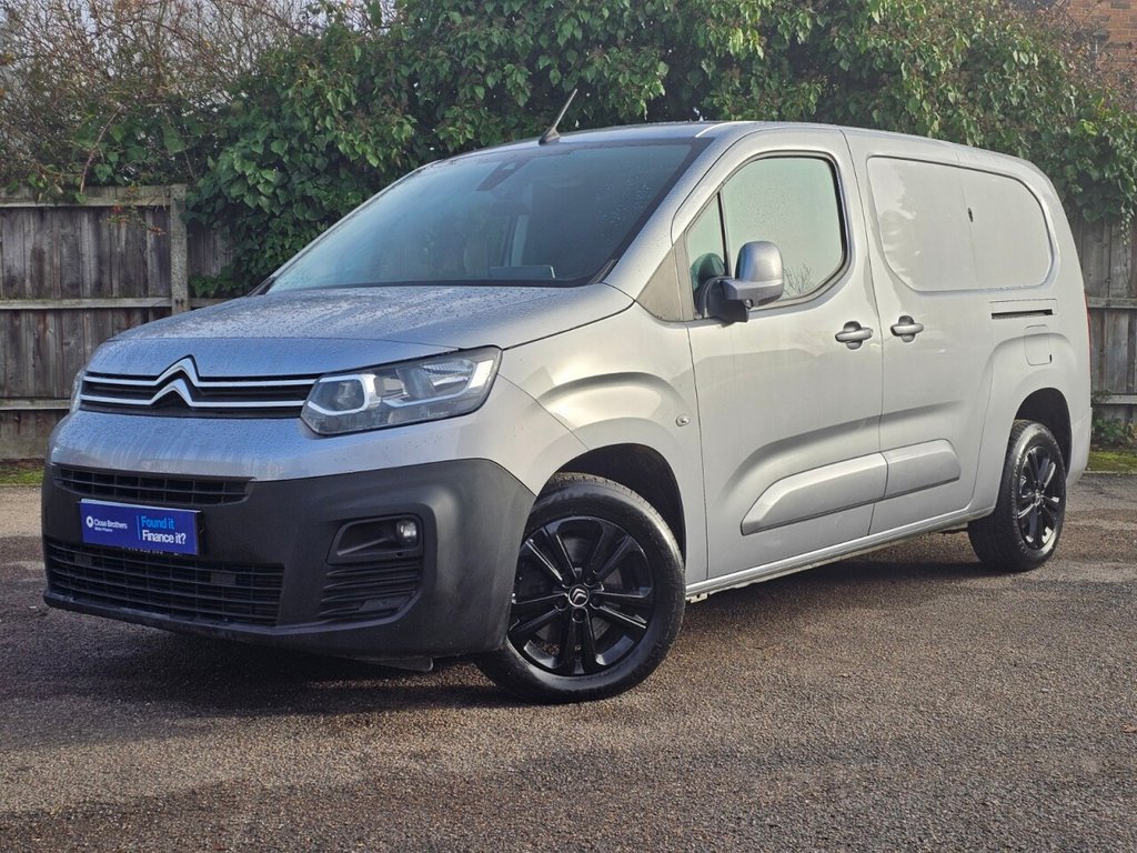Used Citroen Berlingo 2020 for sale - 77018131: Photo 2