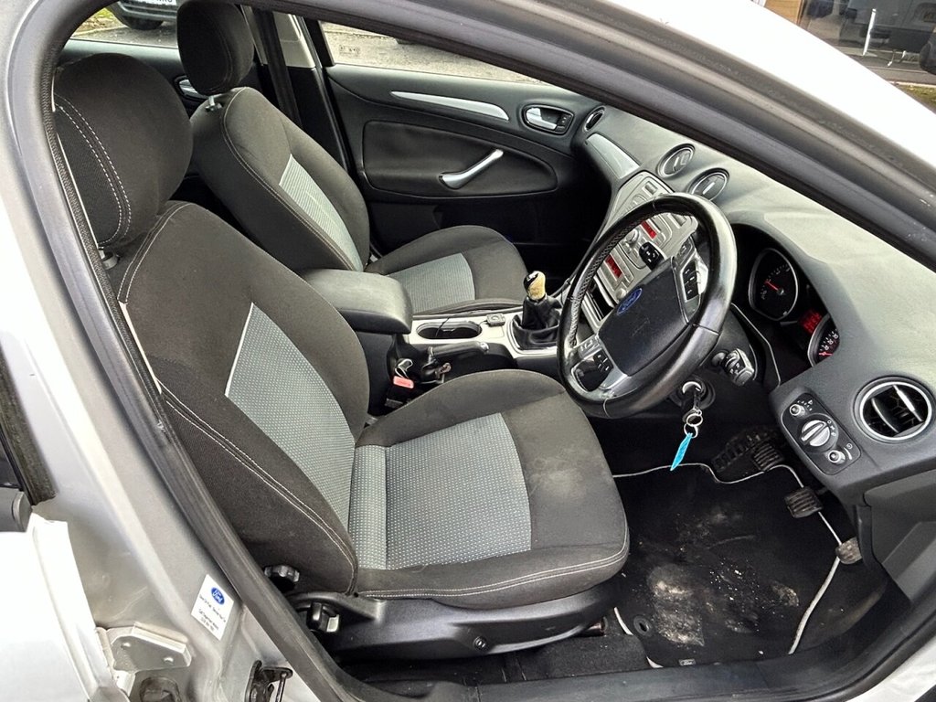 Used Ford Mondeo 2010 for sale - 76783609: Photo 12