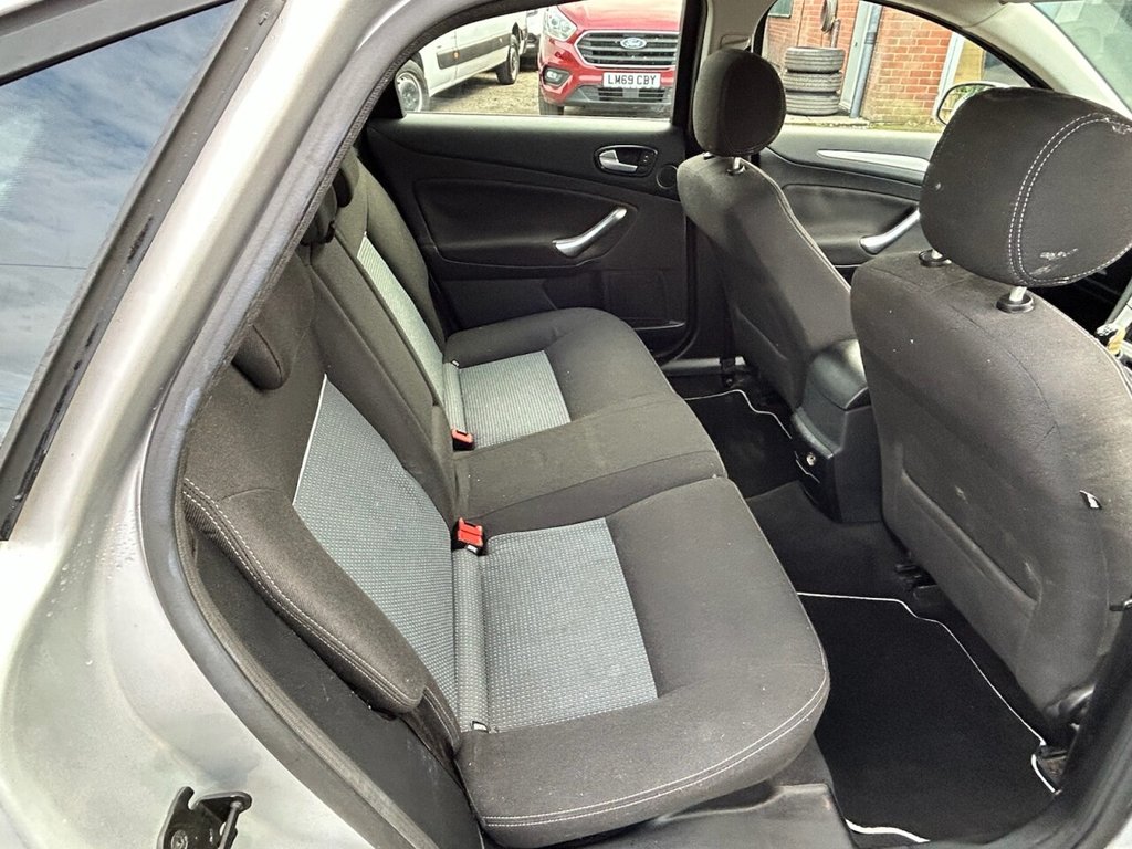 Used Ford Mondeo 2010 for sale - 76783609: Photo 13