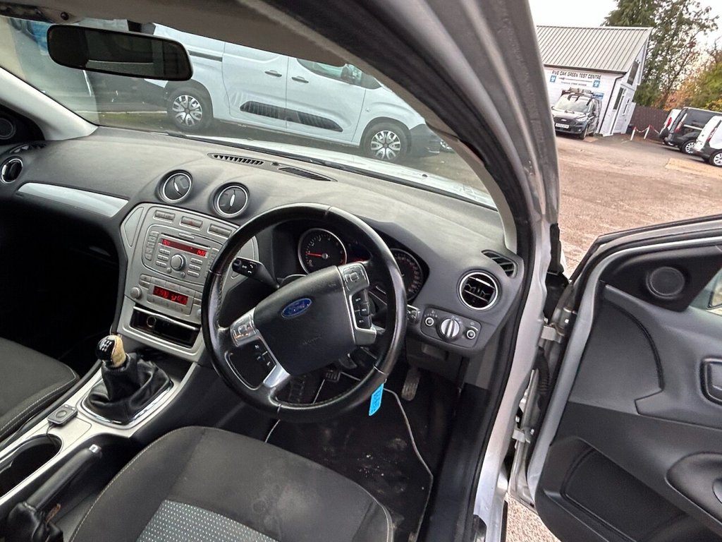 Used Ford Mondeo 2010 for sale - 76783609: Photo 14