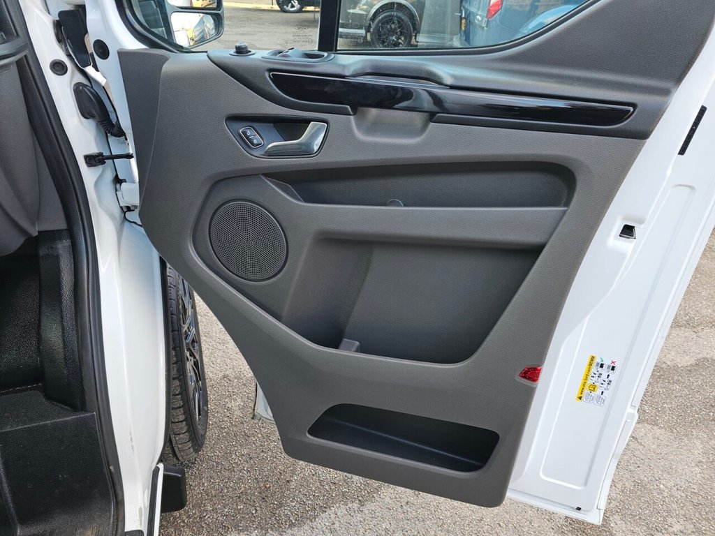 Used Ford Transit Custom 2018 for sale - 76787670: Photo 17