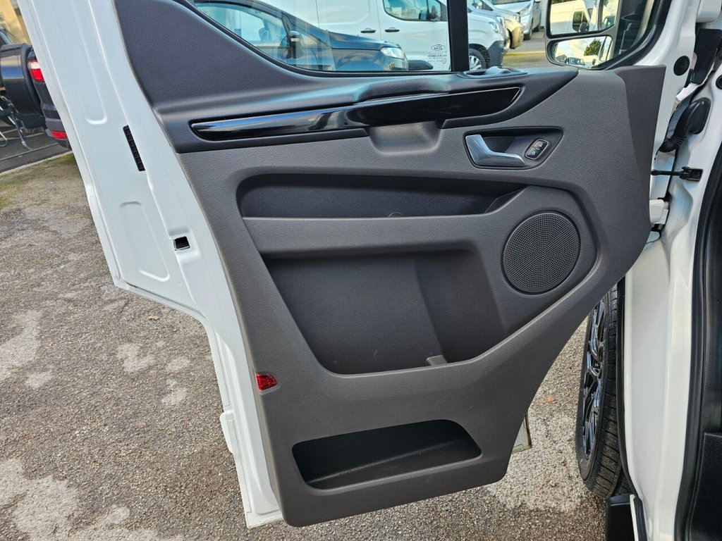 Used Ford Transit Custom 2018 for sale - 76787670: Photo 22