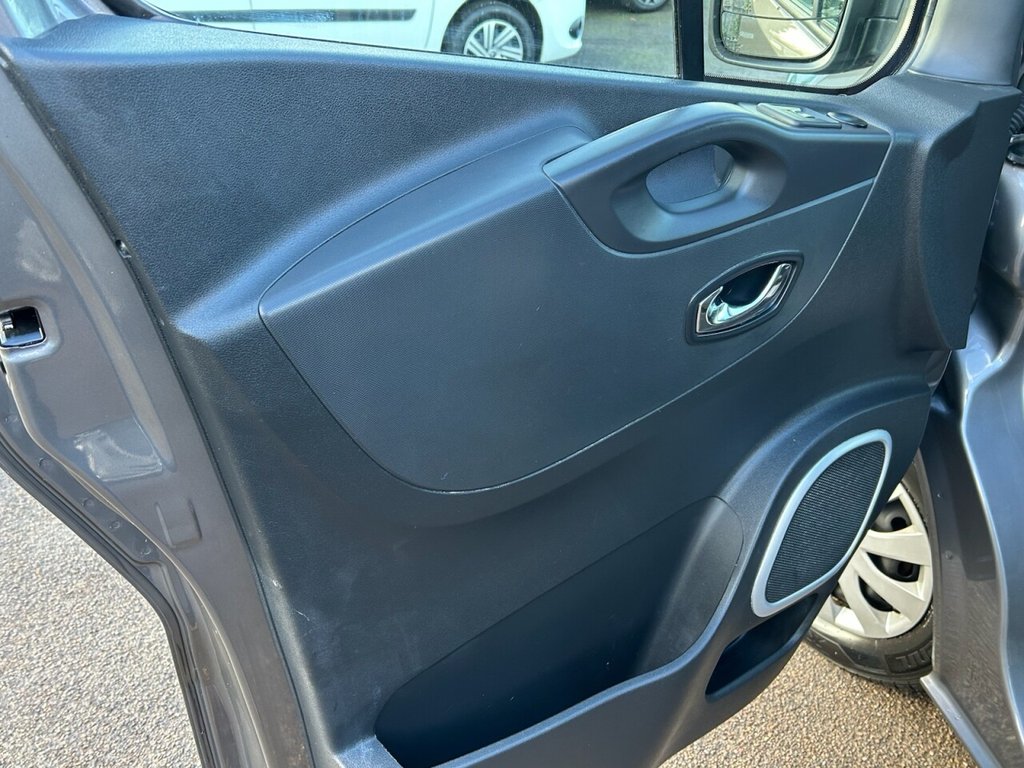 Used Vauxhall Vivaro 2016 for sale - 76787674: Photo 20