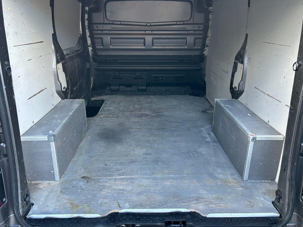 Used Vauxhall Vivaro 2016 for sale - 76787674: Photo 21