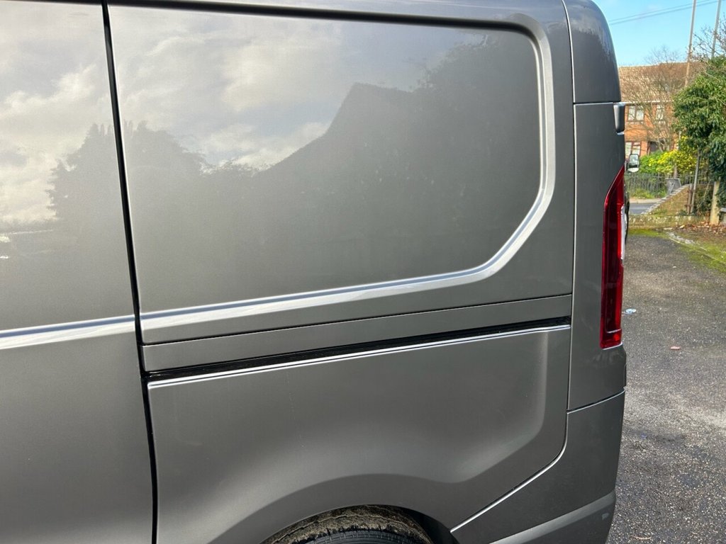 Used Vauxhall Vivaro 2016 for sale - 76787674: Photo 36