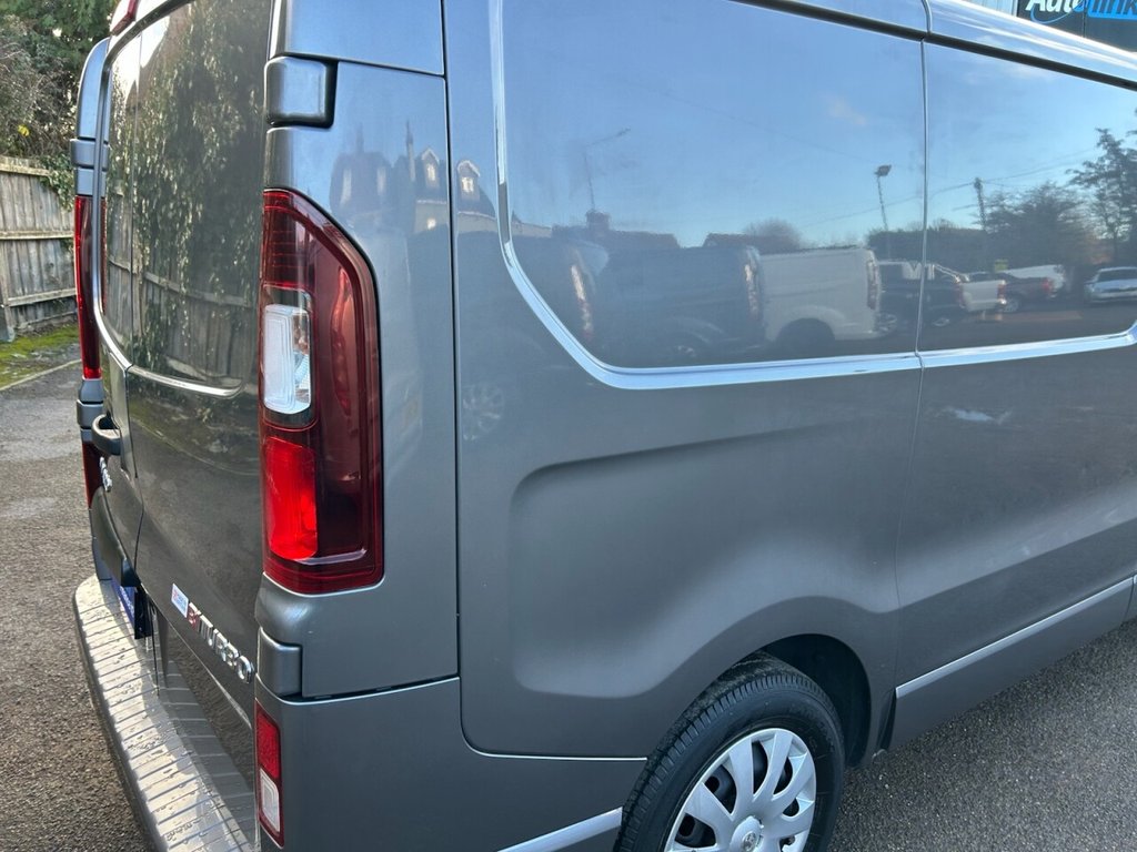 Used Vauxhall Vivaro 2016 for sale - 76787674: Photo 40