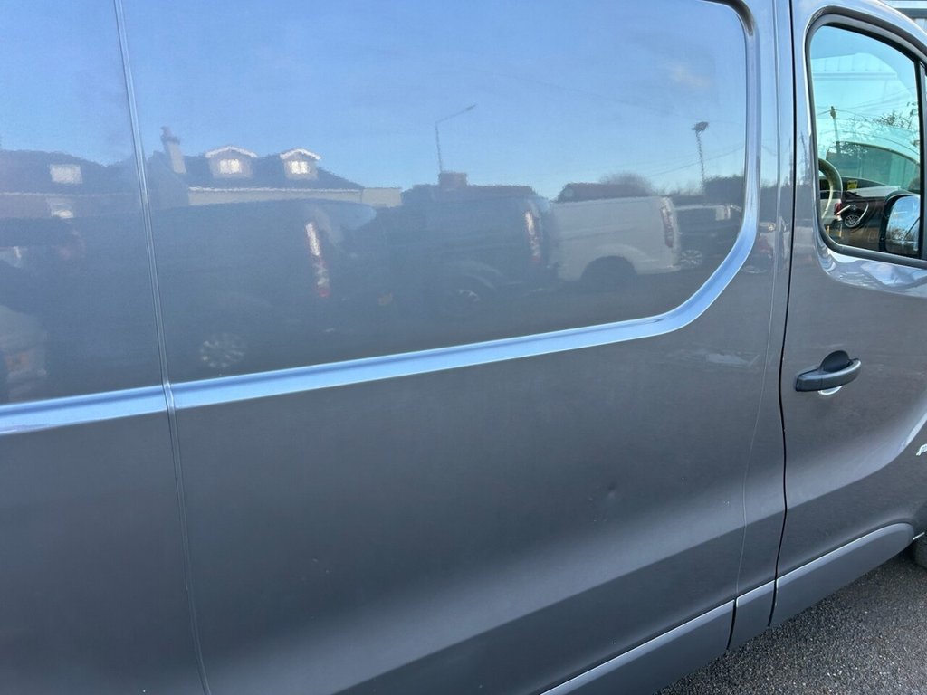 Used Vauxhall Vivaro 2016 for sale - 76787674: Photo 41