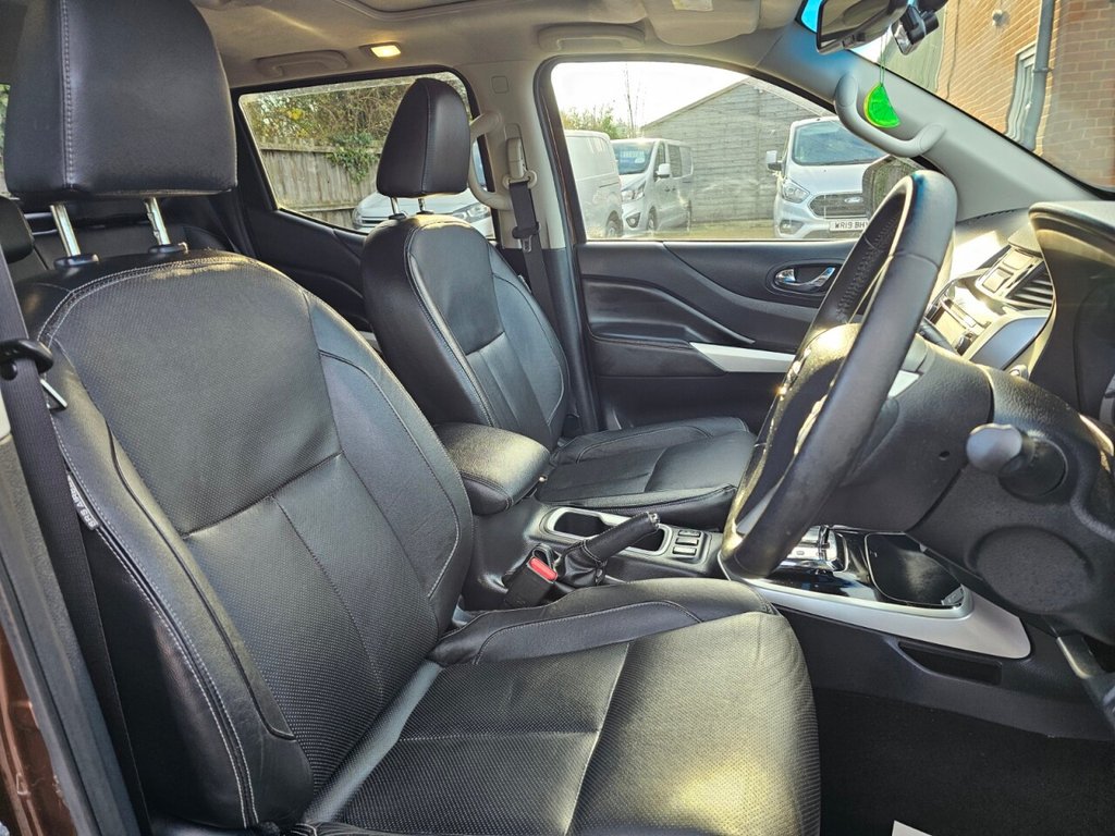 Used Nissan Navara 2017 for sale - 76787669: Photo 18