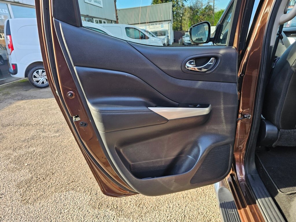 Used Nissan Navara 2017 for sale - 76787669: Photo 24