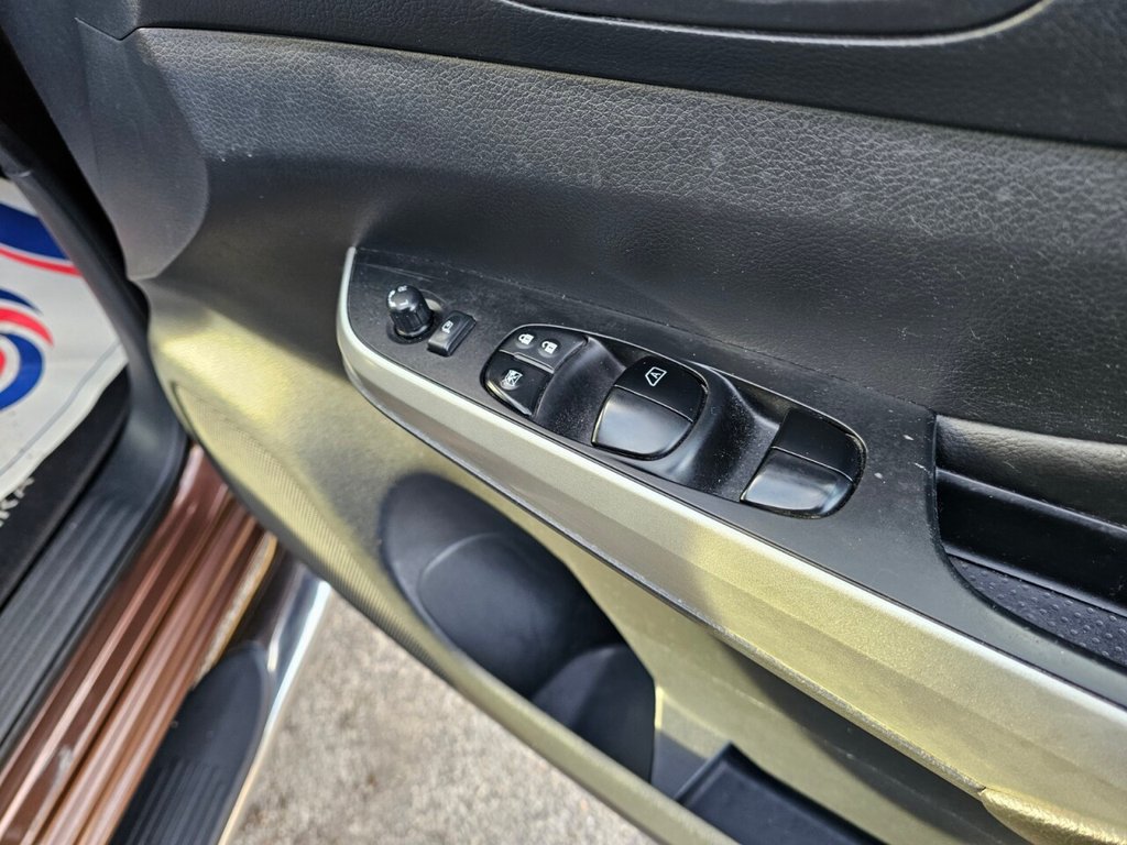 Used Nissan Navara 2017 for sale - 76787669: Photo 32