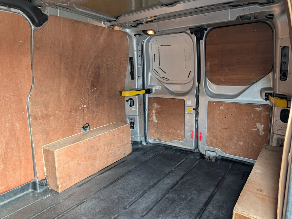 Used Ford Transit Custom 2017 for sale - 77680770: Photo 25