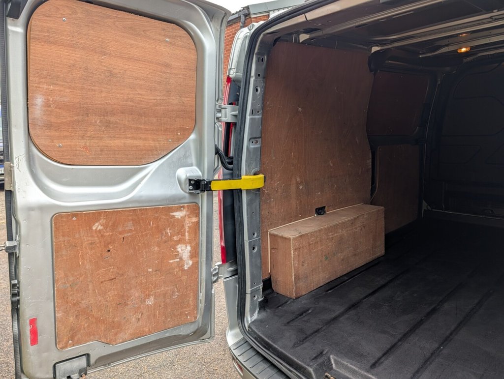 Used Ford Transit Custom 2017 for sale - 77680770: Photo 26