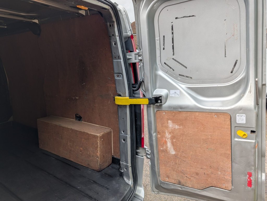 Used Ford Transit Custom 2017 for sale - 77680770: Photo 28