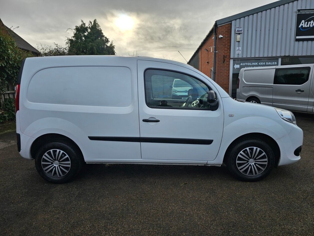 Used Renault Kangoo 2017 for sale - 76787671: Photo 10
